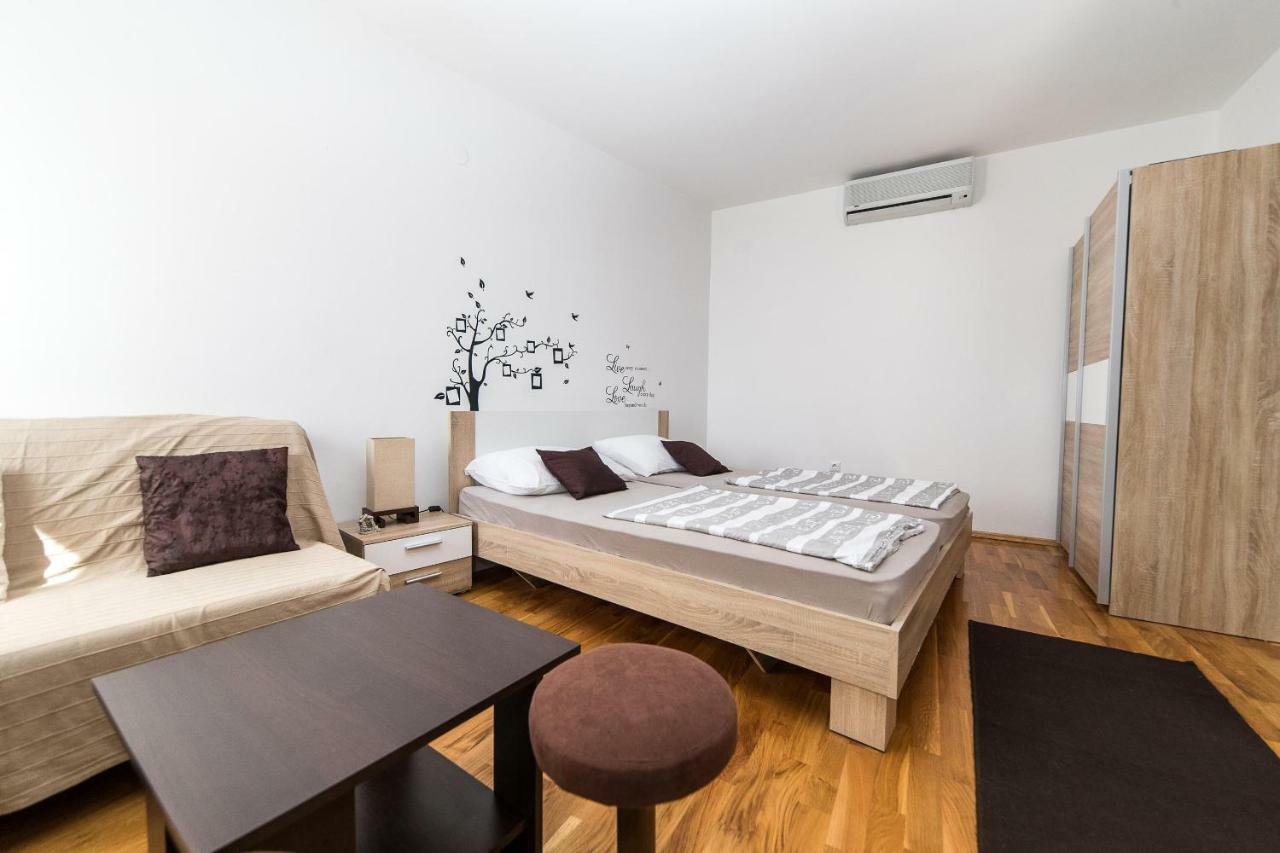 Apartmani Kristina Crikvenica Kültér fotó