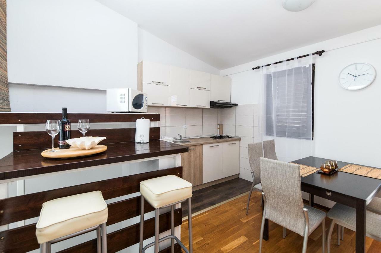 Apartmani Kristina Crikvenica Kültér fotó